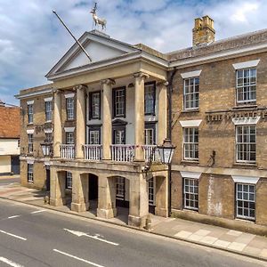 Mercure Salisbury White Hart Hotel & Apartments